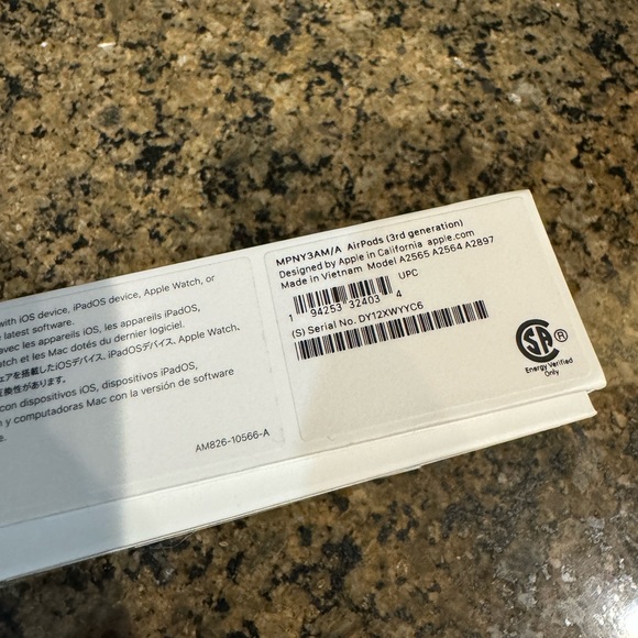 Apple IPods 3rd Generation - Picture 4 of 6